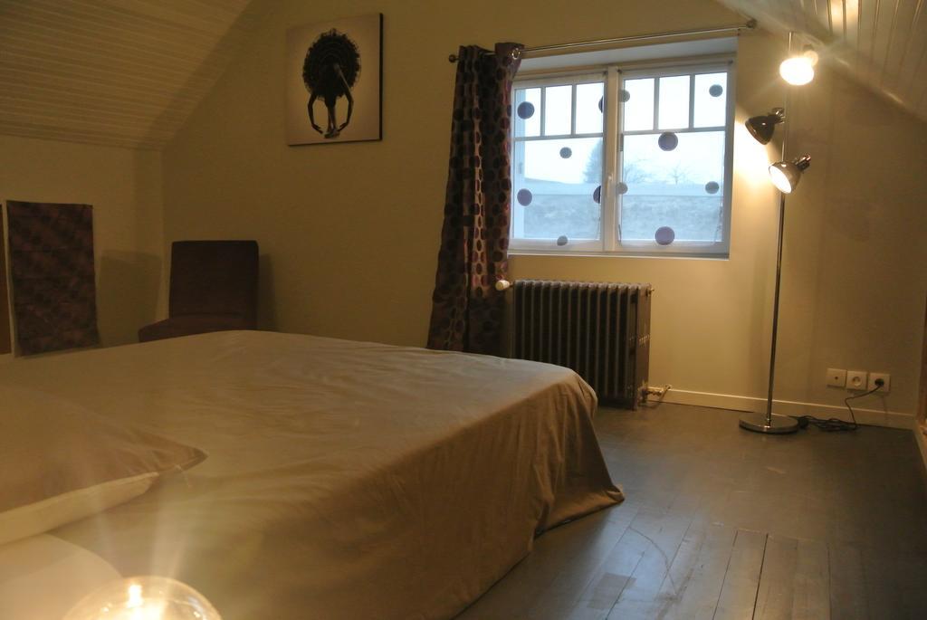 Gite de Charme Villeneuve-sur-Auvers Chambre photo