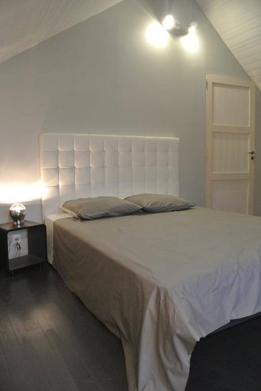 Gite de Charme Villeneuve-sur-Auvers Chambre photo